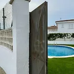 La Vinya 14 * L' Escala