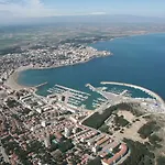 La Vinya 14 L' Escala