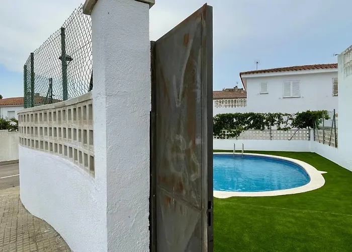 La Vinya 14 * L' Escala