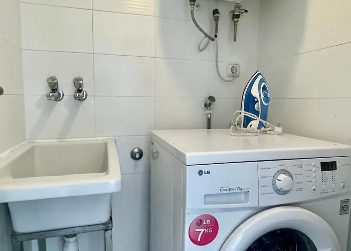 La Vinya 14 * L' Escala